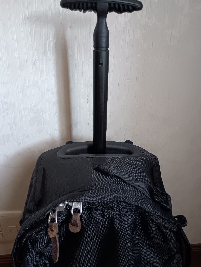 mont-bell 黒 2way キャリーバッグ、 バックパック