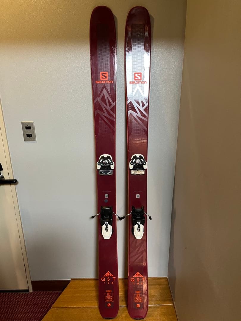 スキー板　SALOMON QST106 174cm